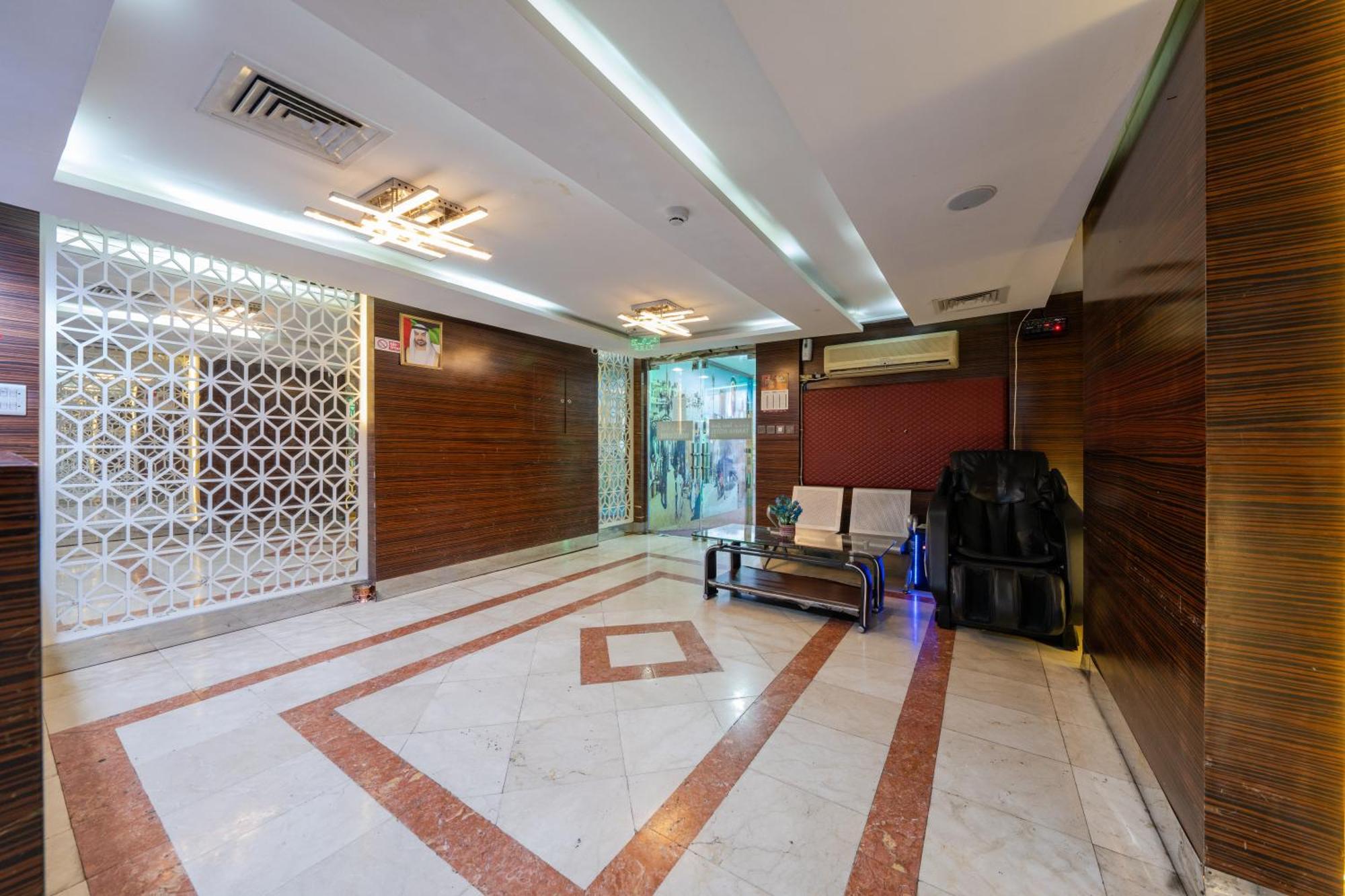 Tanha Hotel Дубай Екстериор снимка