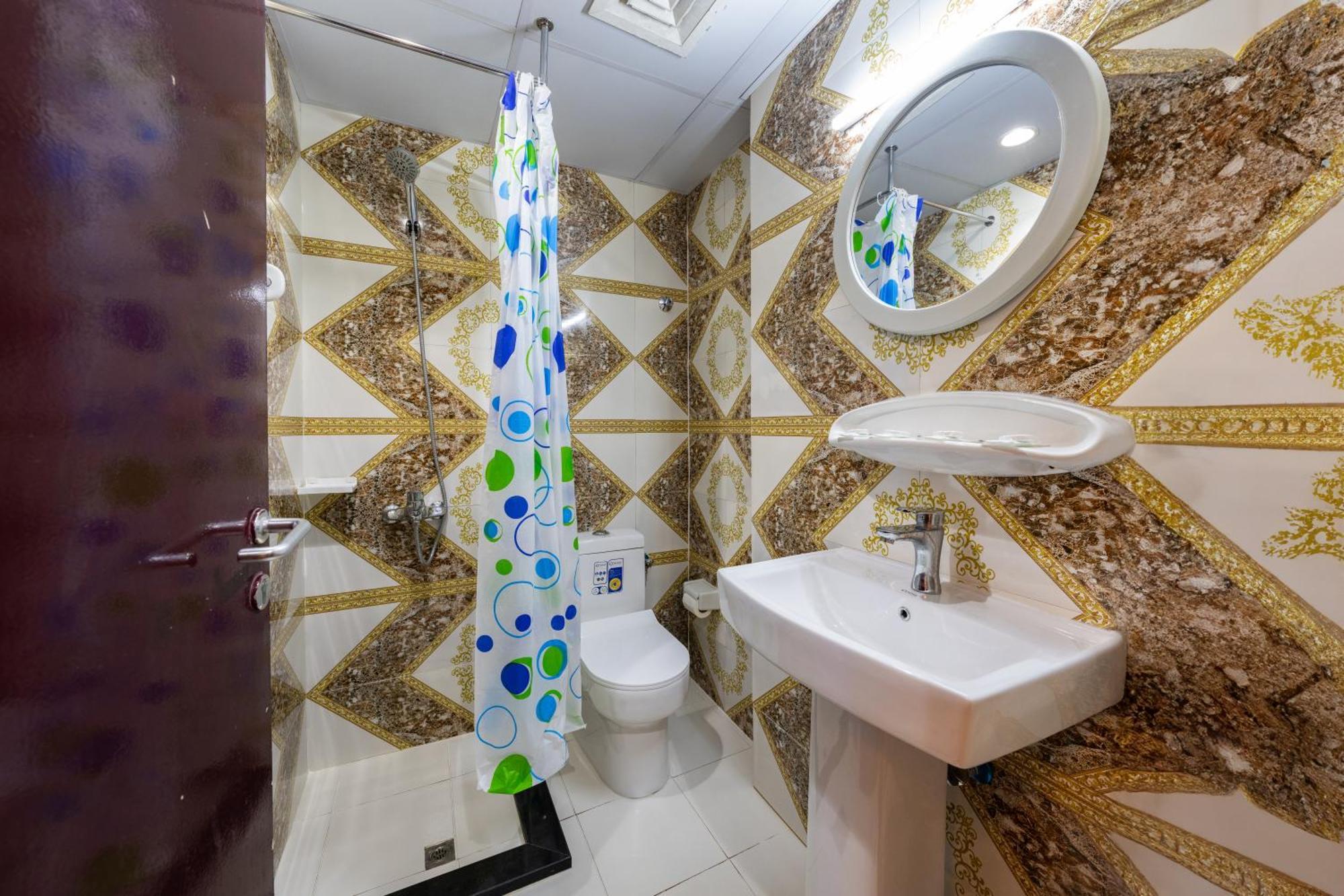 Tanha Hotel Дубай Екстериор снимка