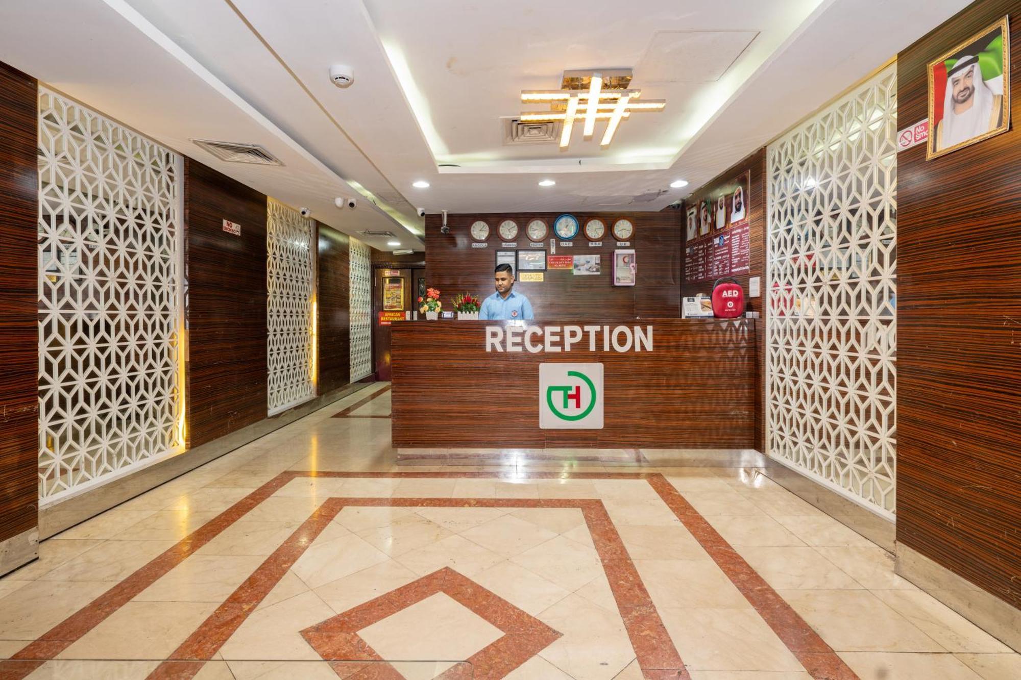 Tanha Hotel Дубай Екстериор снимка
