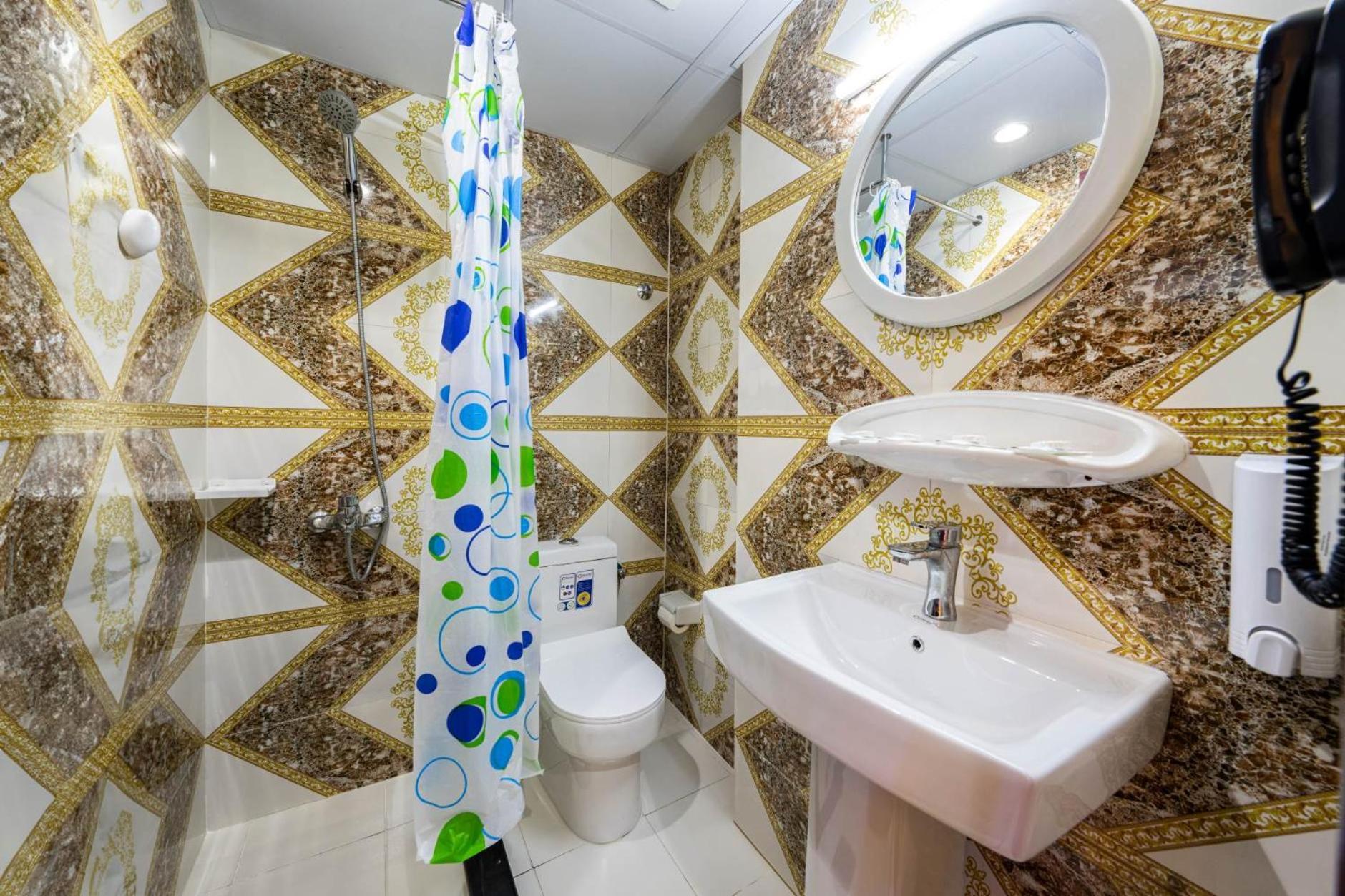 Tanha Hotel Дубай Екстериор снимка
